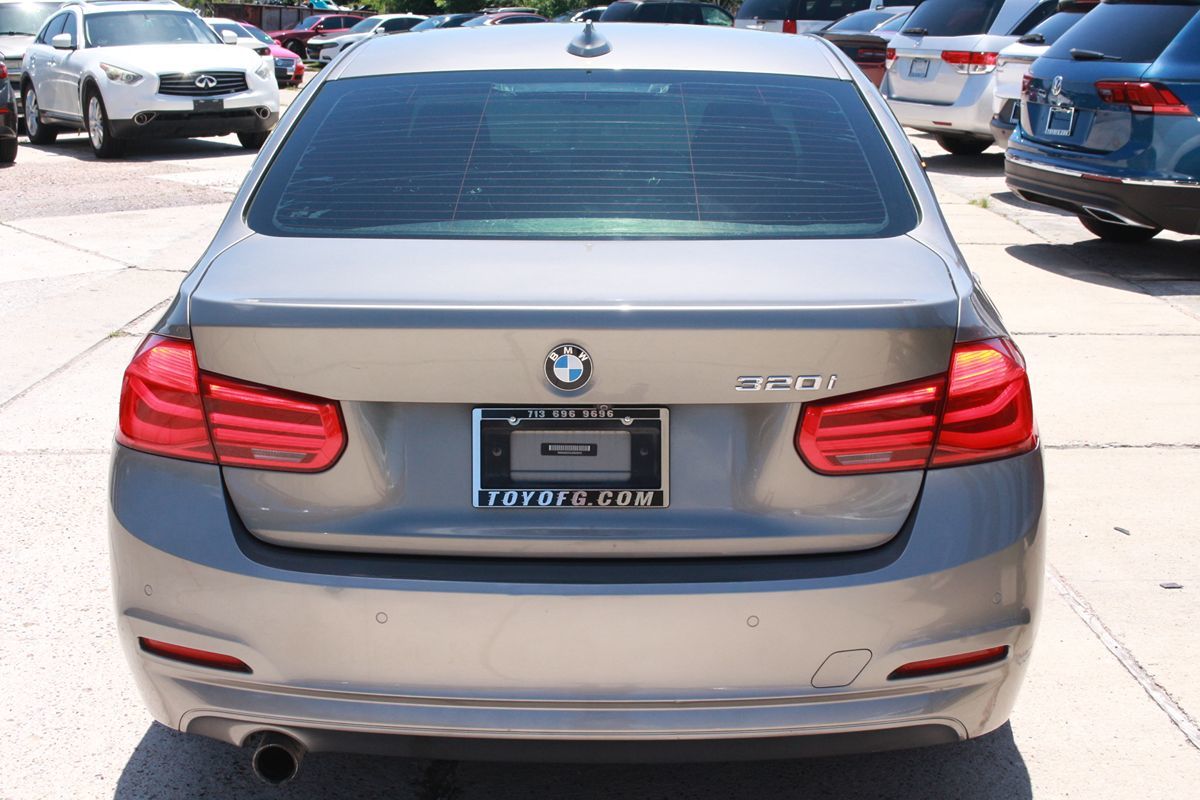 Photo 9 of 2018 BMW 320i 3-series for sale in Cypress, TX
