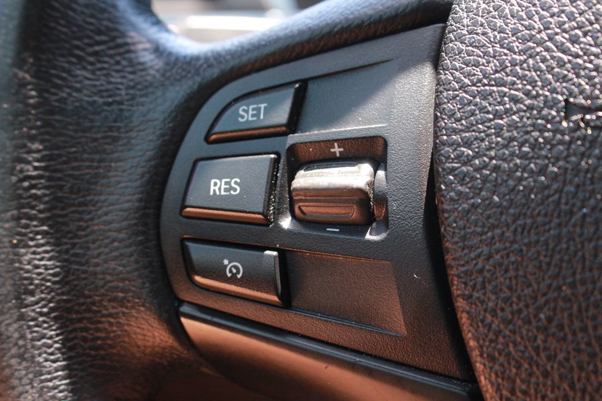 Photo 21 of 2018 BMW 320i 3-series for sale in Cypress, TX
