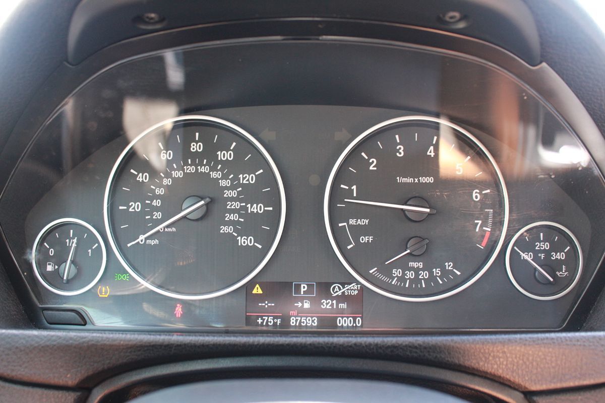 Photo 27 of 2018 BMW 320i 3-series for sale in Cypress, TX