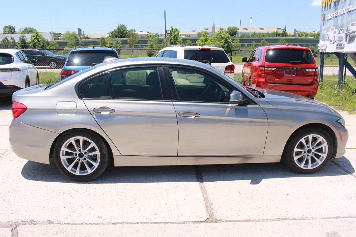 Photo 47 of 2018 BMW 320i 3-series for sale in Cypress, TX