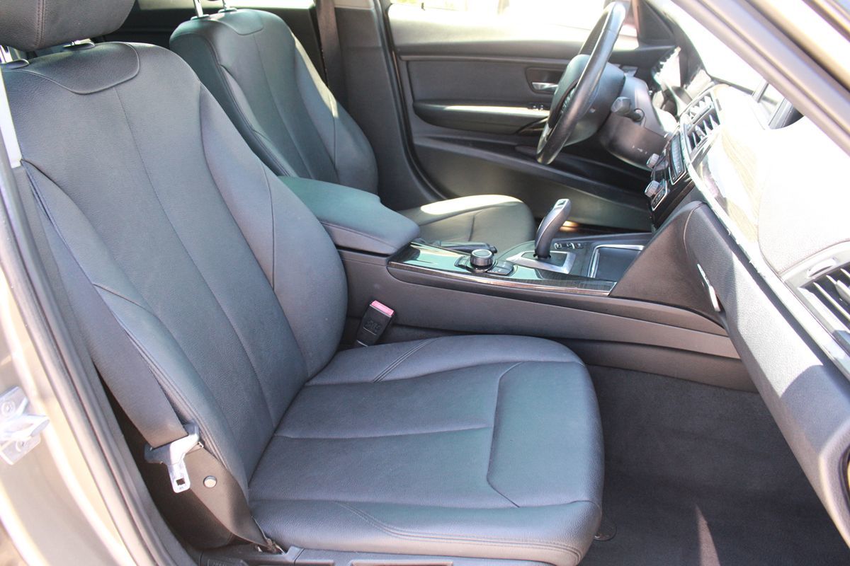 Photo 51 of 2018 BMW 320i 3-series for sale in Cypress, TX