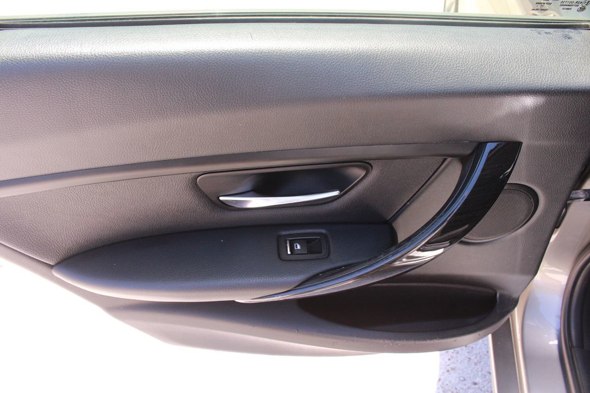 Photo 53 of 2018 BMW 320i 3-series for sale in Cypress, TX