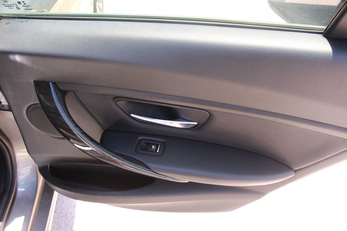 Photo 56 of 2018 BMW 320i 3-series for sale in Cypress, TX