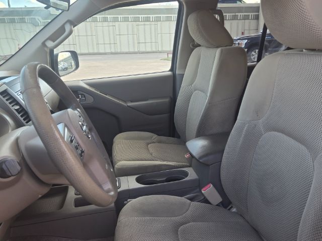 Photo 4 of 2015 Nissan Frontier for sale in Houston, TX