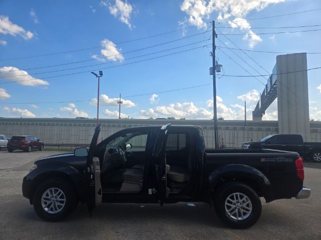 Photo 16 of 2015 Nissan Frontier for sale in Houston, TX