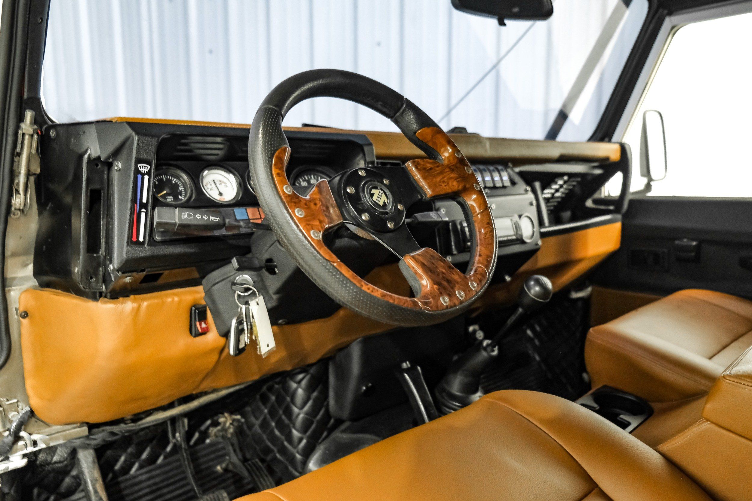 Photo 29 of 2018 Land Rover Defender 110 for sale in Katy, TX