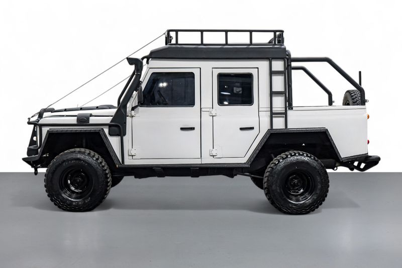 Photo 20 of 2018 Land Rover Defender 110 for sale in Katy, TX