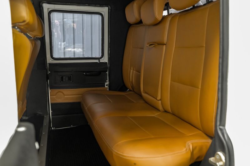 Photo 70 of 2018 Land Rover Defender 110 for sale in Katy, TX