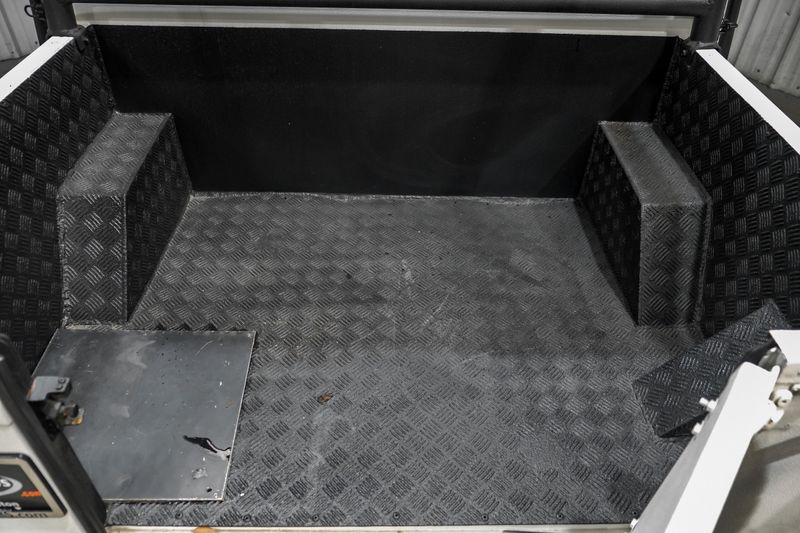Photo 100 of 2018 Land Rover Defender 110 for sale in Katy, TX