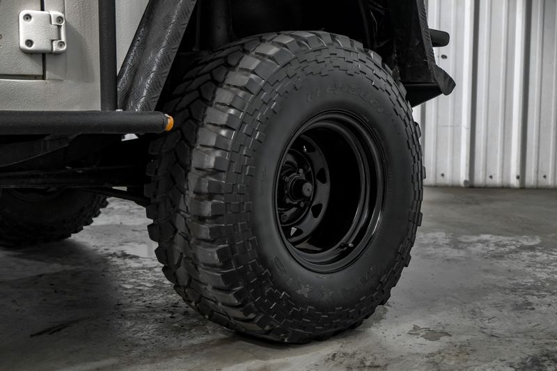 Photo 108 of 2018 Land Rover Defender 110 for sale in Katy, TX