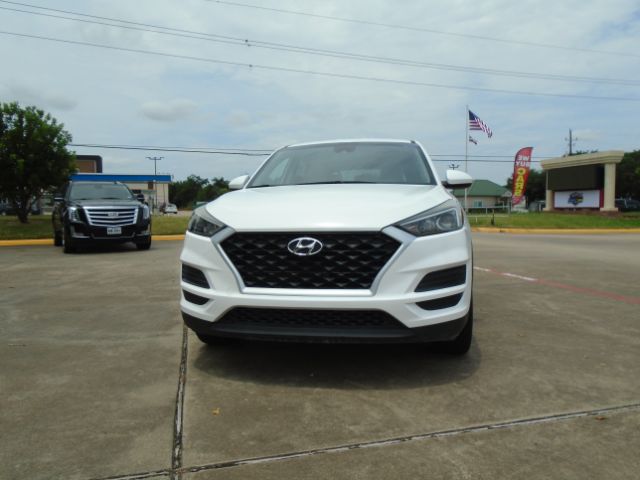 Photo 2 of 2020 Hyundai Tucson SE for sale in Houston, TX