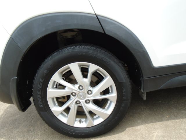 Photo 12 of 2020 Hyundai Tucson SE for sale in Houston, TX