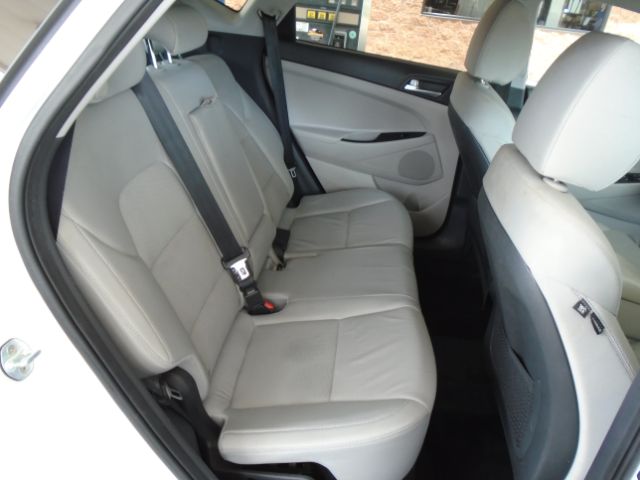 Photo 17 of 2020 Hyundai Tucson SE for sale in Houston, TX