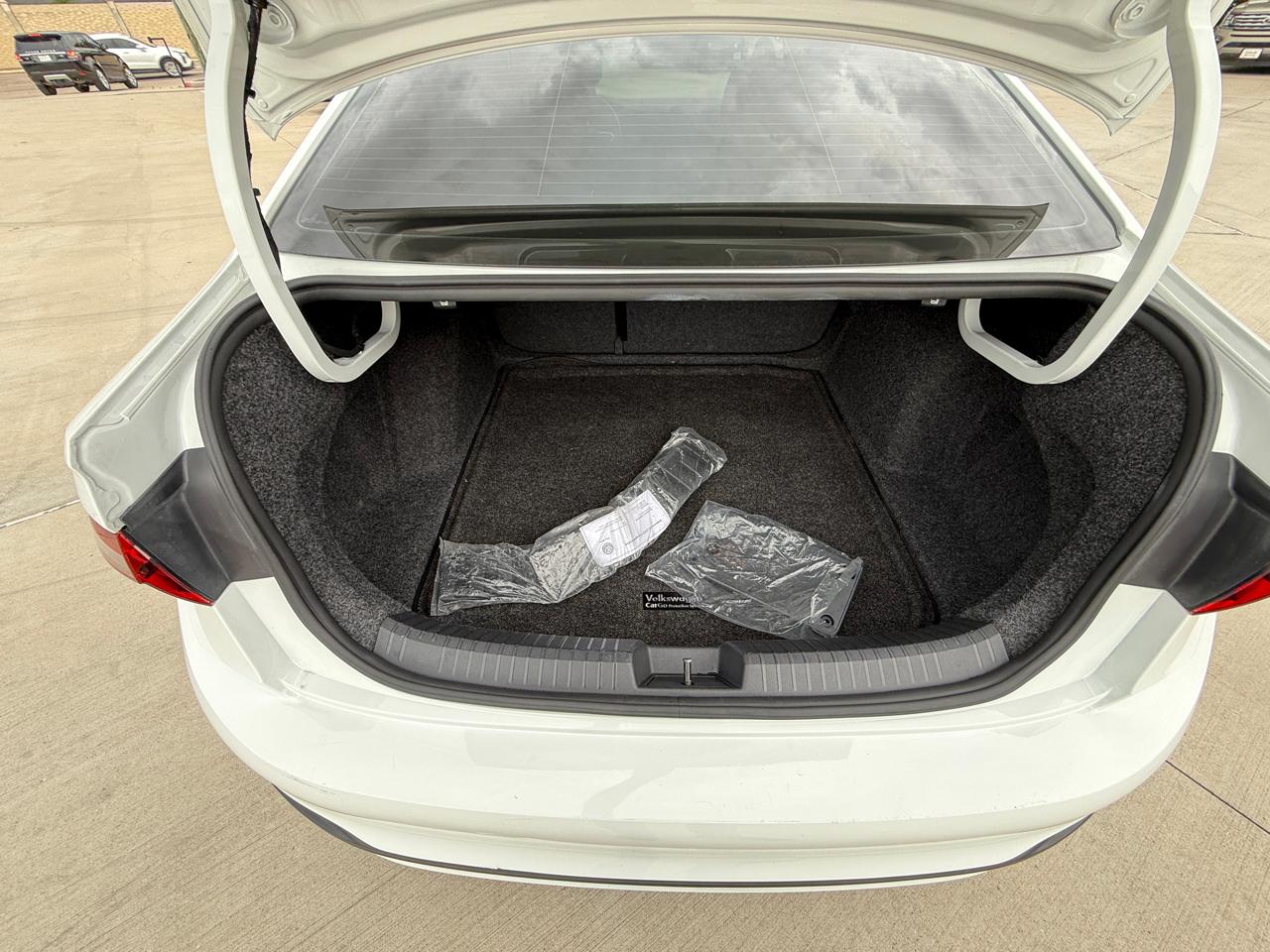 Photo 23 of 2023 Volkswagen Jetta Sport for sale in Houston, TX