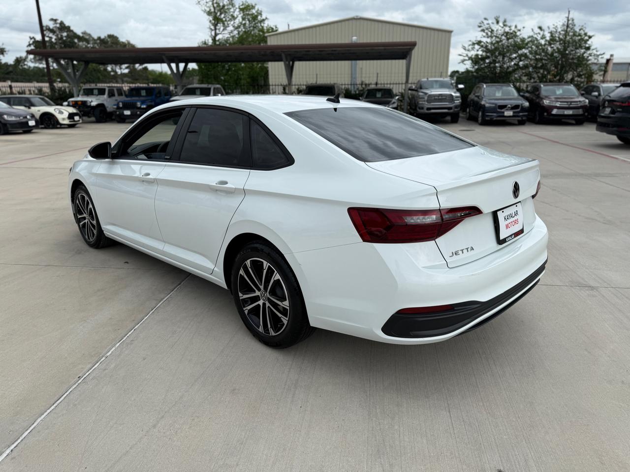 Photo 8 of 2023 Volkswagen Jetta Sport for sale in Houston, TX