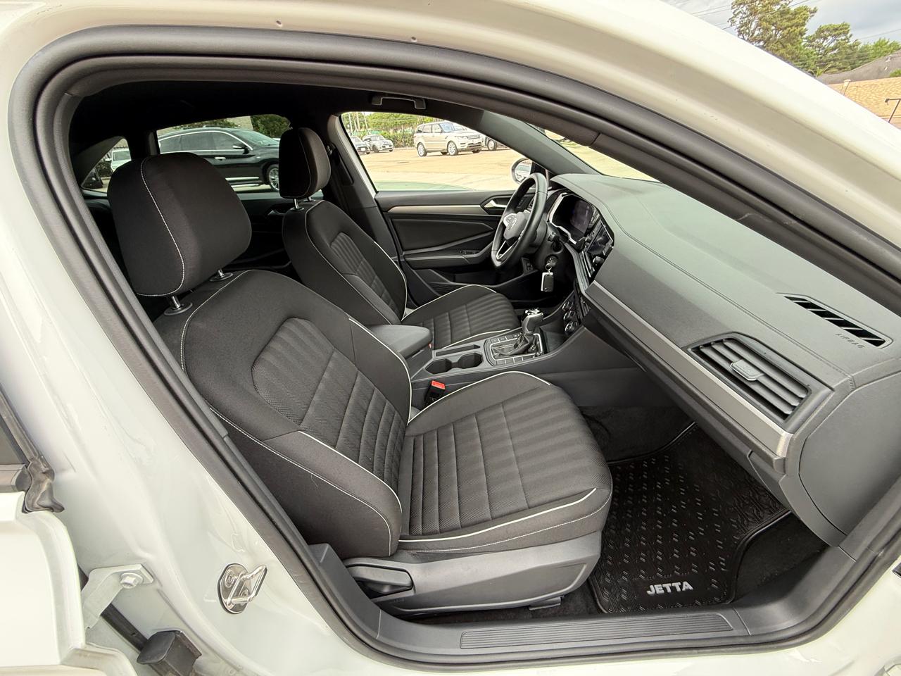 Photo 28 of 2023 Volkswagen Jetta Sport for sale in Houston, TX