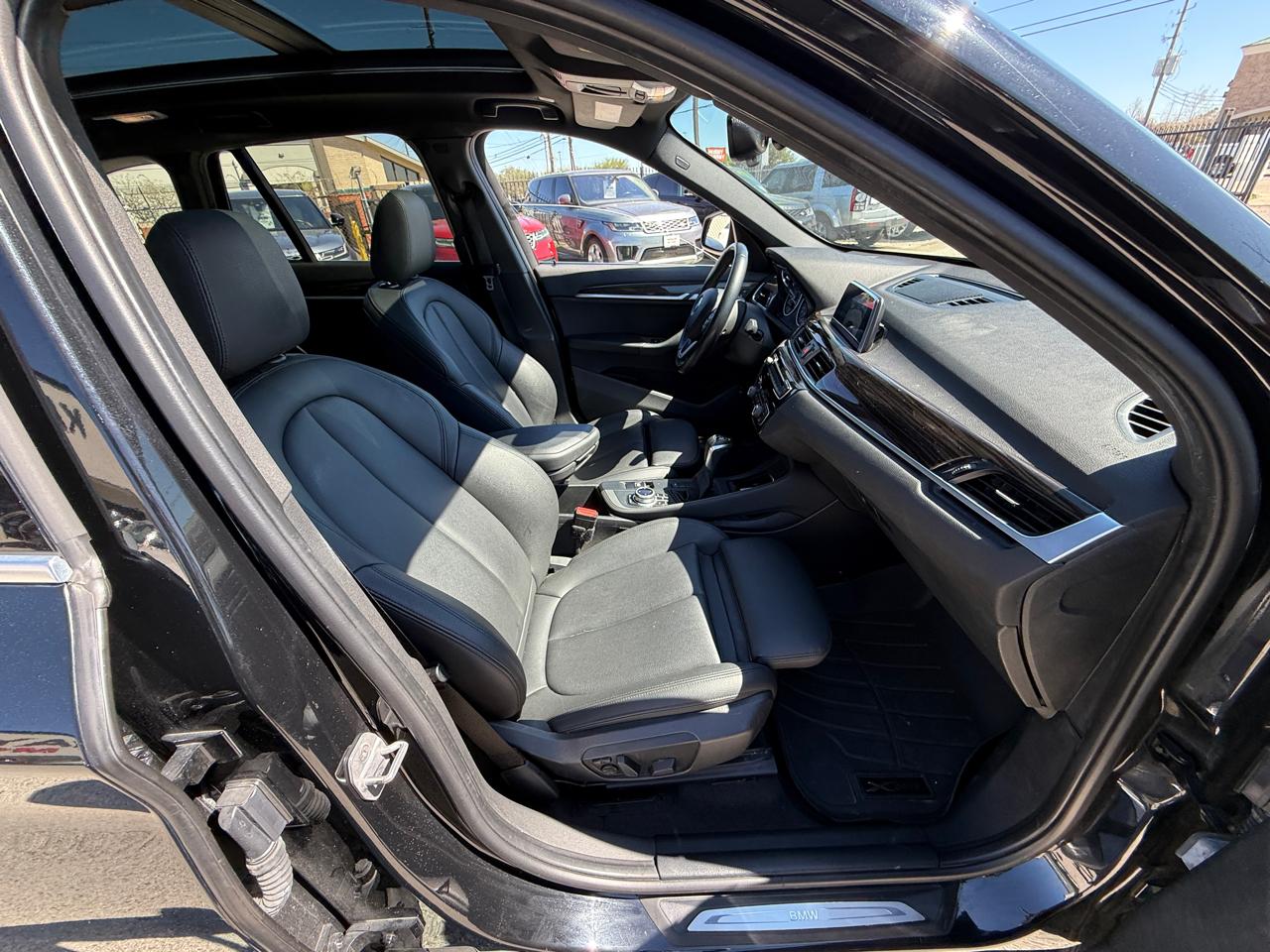 Photo 13 of 2018 BMW X1 Xdrive28i for sale in Houston, TX