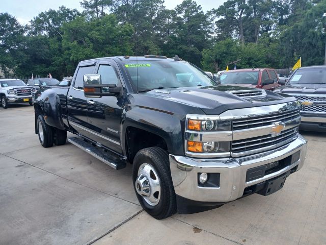 Photo 16 of 2018 Chevrolet Silverado for sale in Cypress, TX