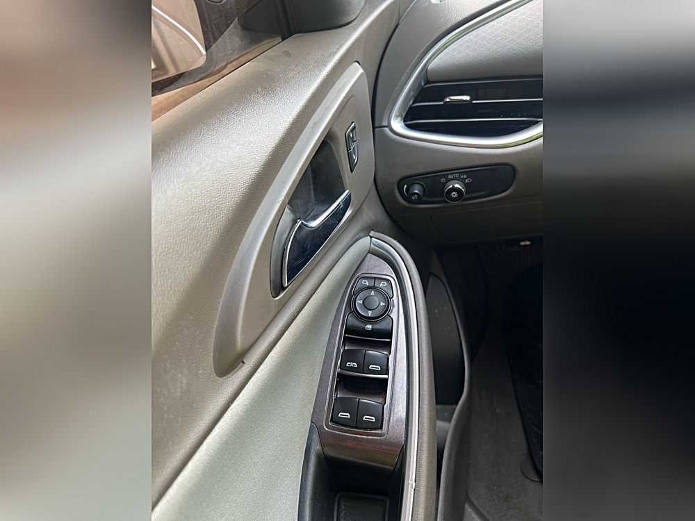 Photo 7 of 2021 Chevrolet Malibu LT for sale in Cypress, TX