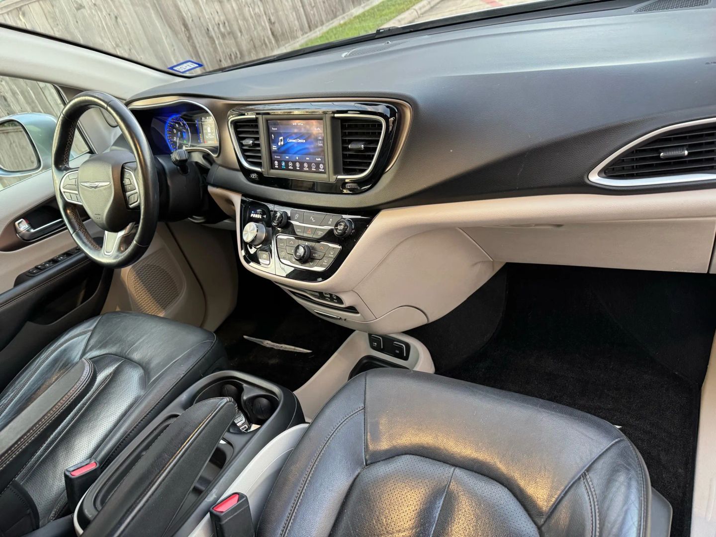 Photo 32 of 2019 Chrysler Pacifica Touring for sale in Katy, TX
