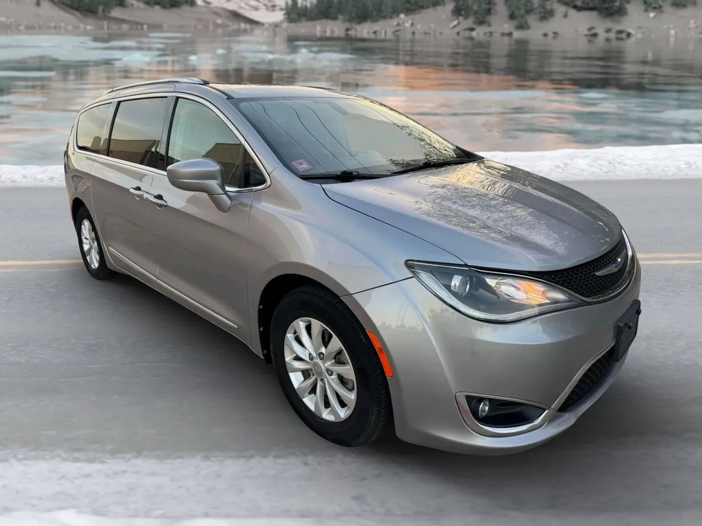 Photo 5 of 2019 Chrysler Pacifica Touring for sale in Katy, TX