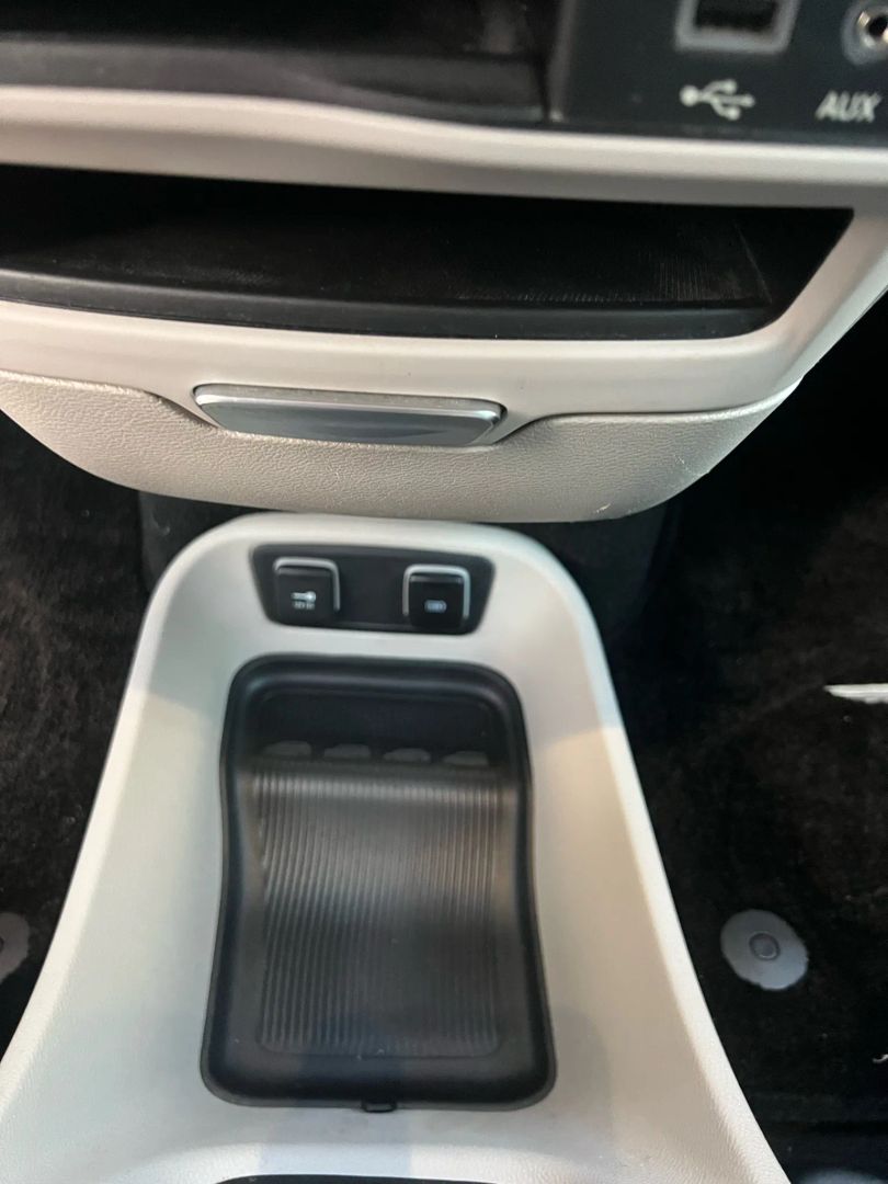 Photo 57 of 2019 Chrysler Pacifica Touring for sale in Katy, TX