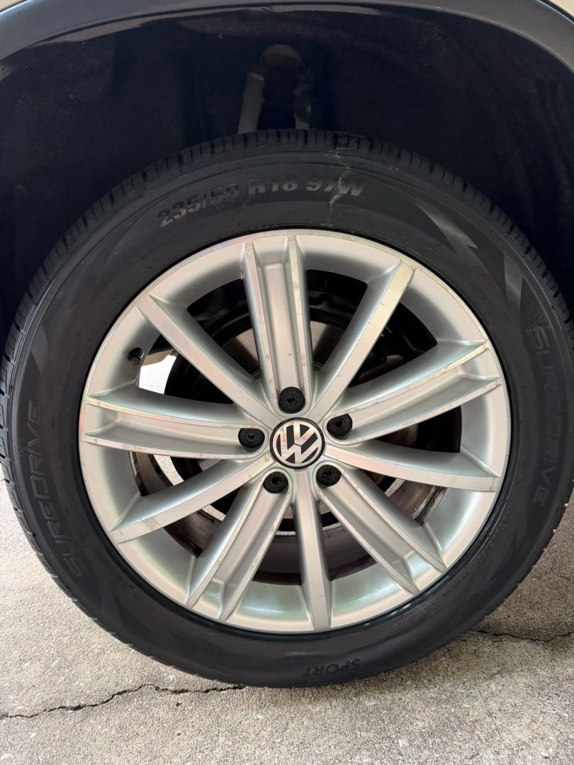 Photo 40 of 2013 Volkswagen Tiguan for sale in Katy, TX