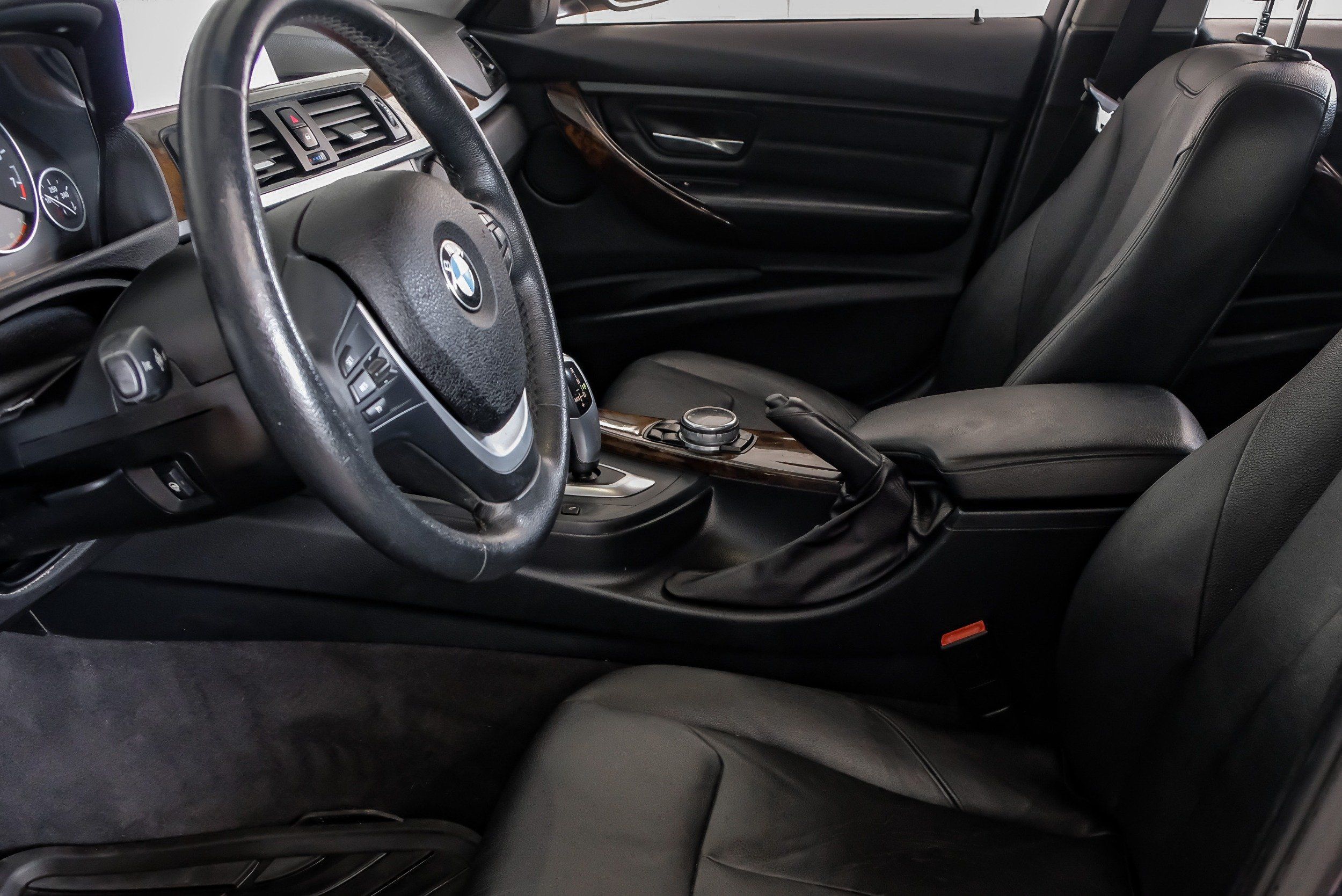 Photo 25 of 2015 BMW 328i 3-series for sale in Katy, TX
