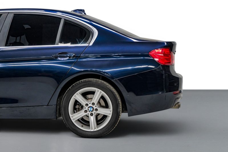 Photo 18 of 2015 BMW 328i 3-series for sale in Katy, TX