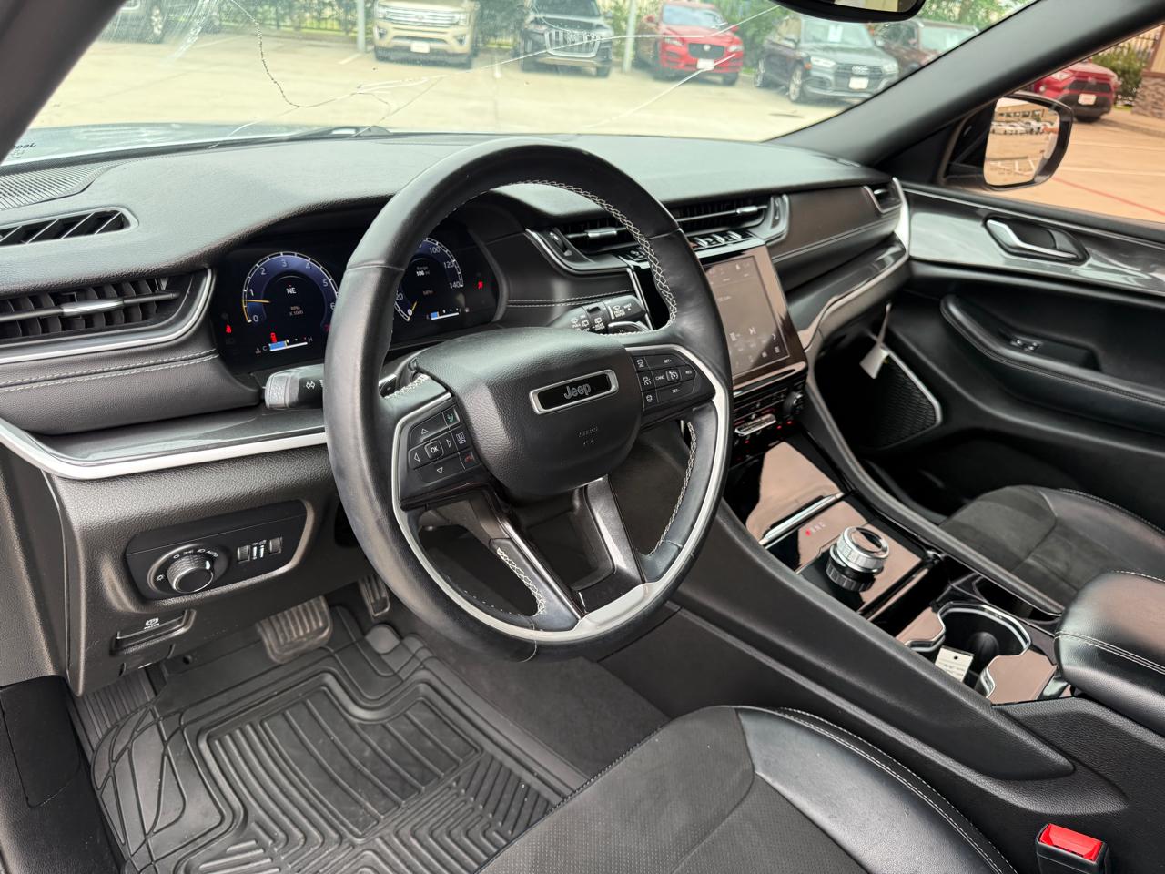 Photo 18 of 2022 Jeep Grand Cherokee Laredo for sale in Houston, TX
