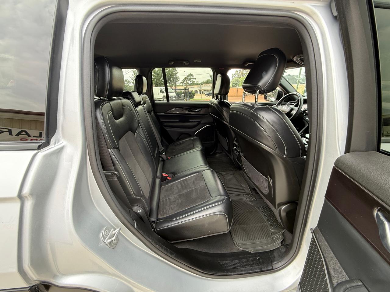 Photo 26 of 2022 Jeep Grand Cherokee Laredo for sale in Houston, TX