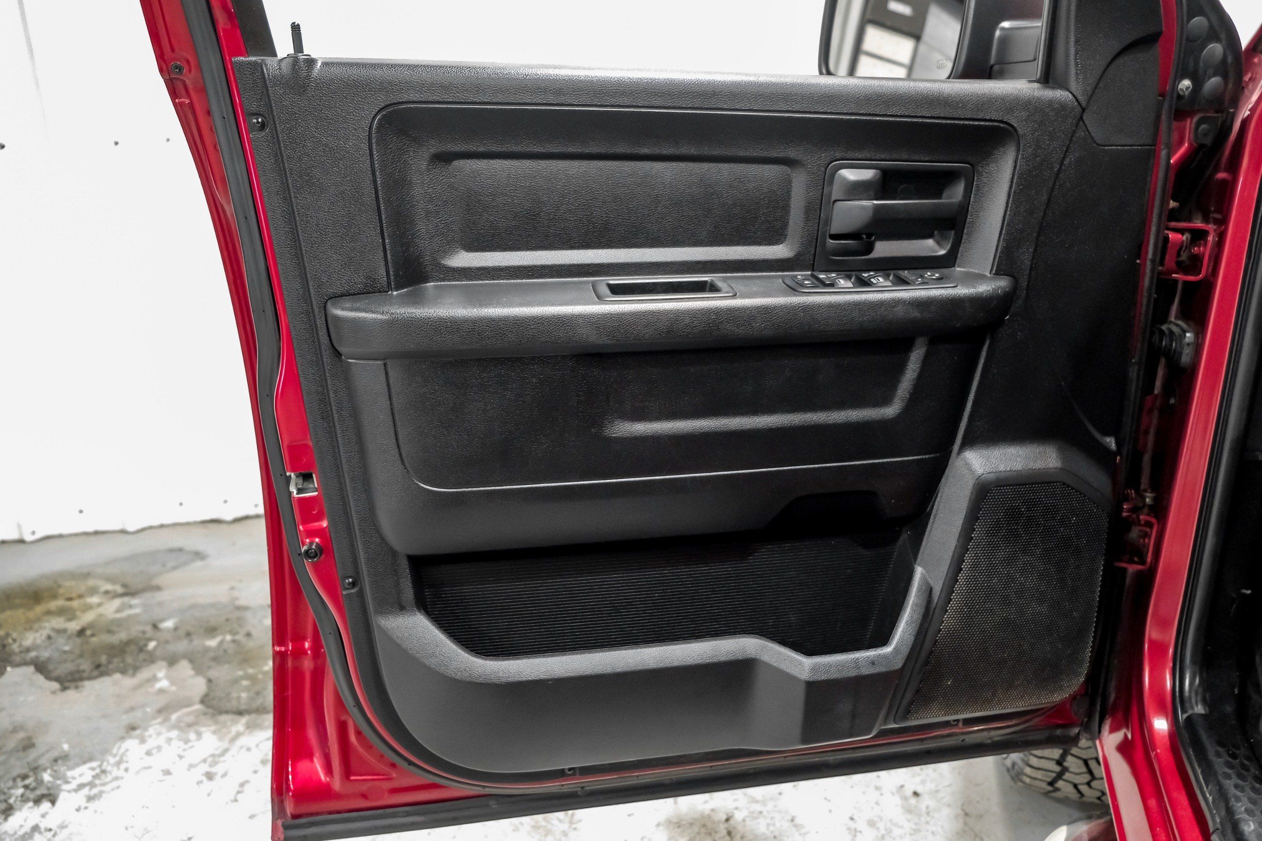 Photo 75 of 2013 Ram 1500 St for sale in Katy, TX
