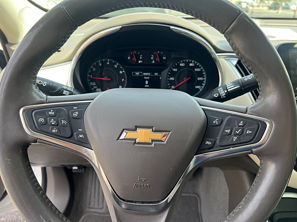 Photo 4 of 2021 Chevrolet Malibu LT for sale in Cypress, TX