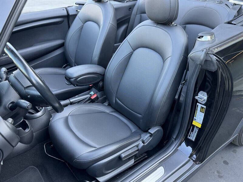 Photo 17 of 2019 Mini Cooper Convertible Cooper for sale in Cypress, TX