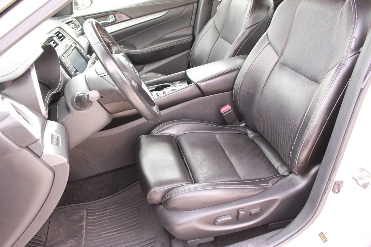 Photo 17 of 2017 Nissan Maxima Brilliant Silver for sale in Cypress, TX