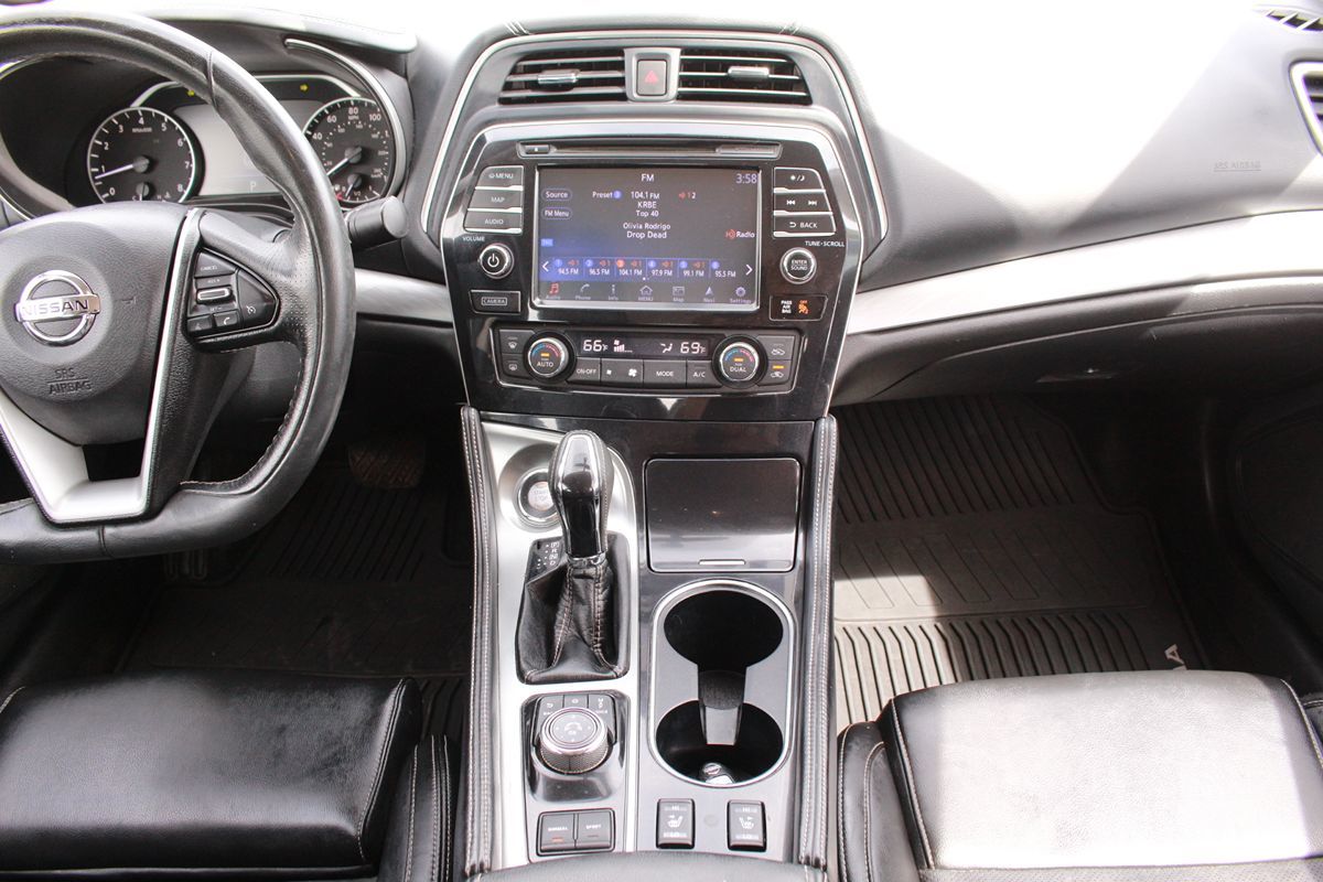 Photo 20 of 2017 Nissan Maxima Brilliant Silver for sale in Cypress, TX