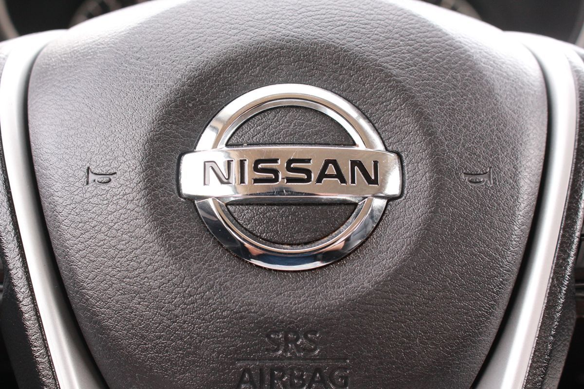 Photo 22 of 2017 Nissan Maxima Brilliant Silver for sale in Cypress, TX