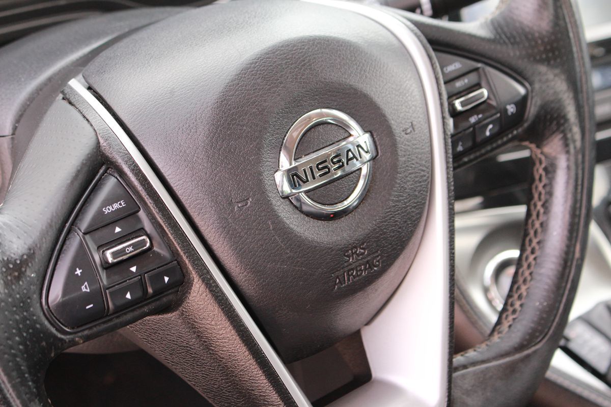 Photo 85 of 2017 Nissan Maxima Brilliant Silver for sale in Cypress, TX