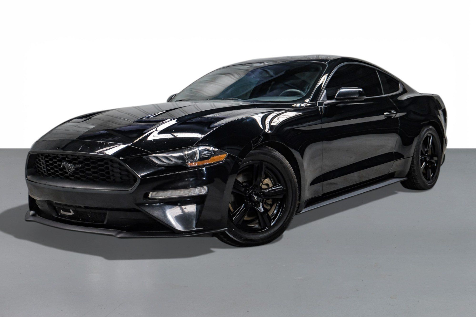 Photo 4 of 2019 Ford Mustang I4 for sale in Katy, TX