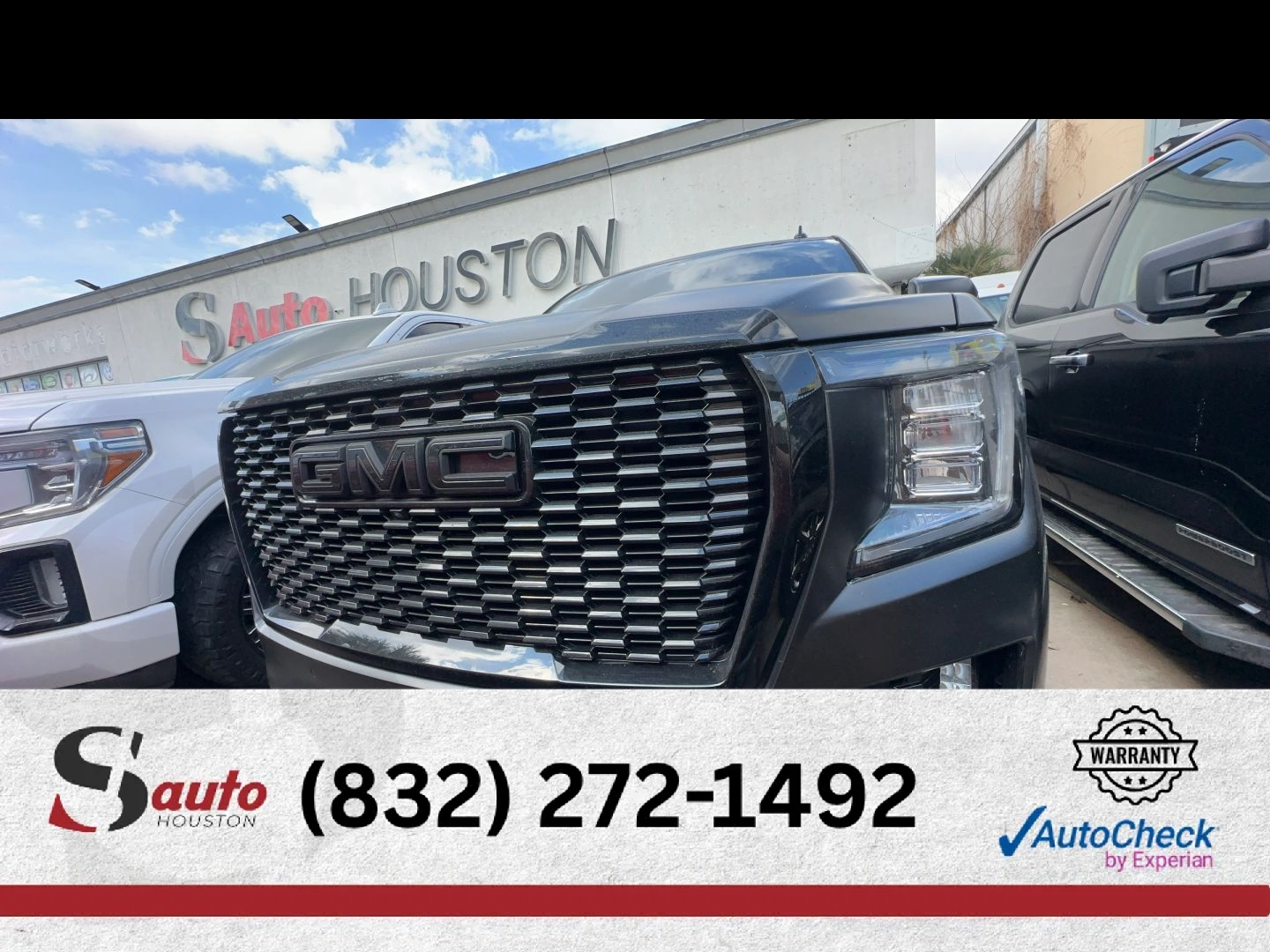 Photo 2 of 2021 GMC Yukon Xl SLT Sport Utility 4D for sale in Houston, TX