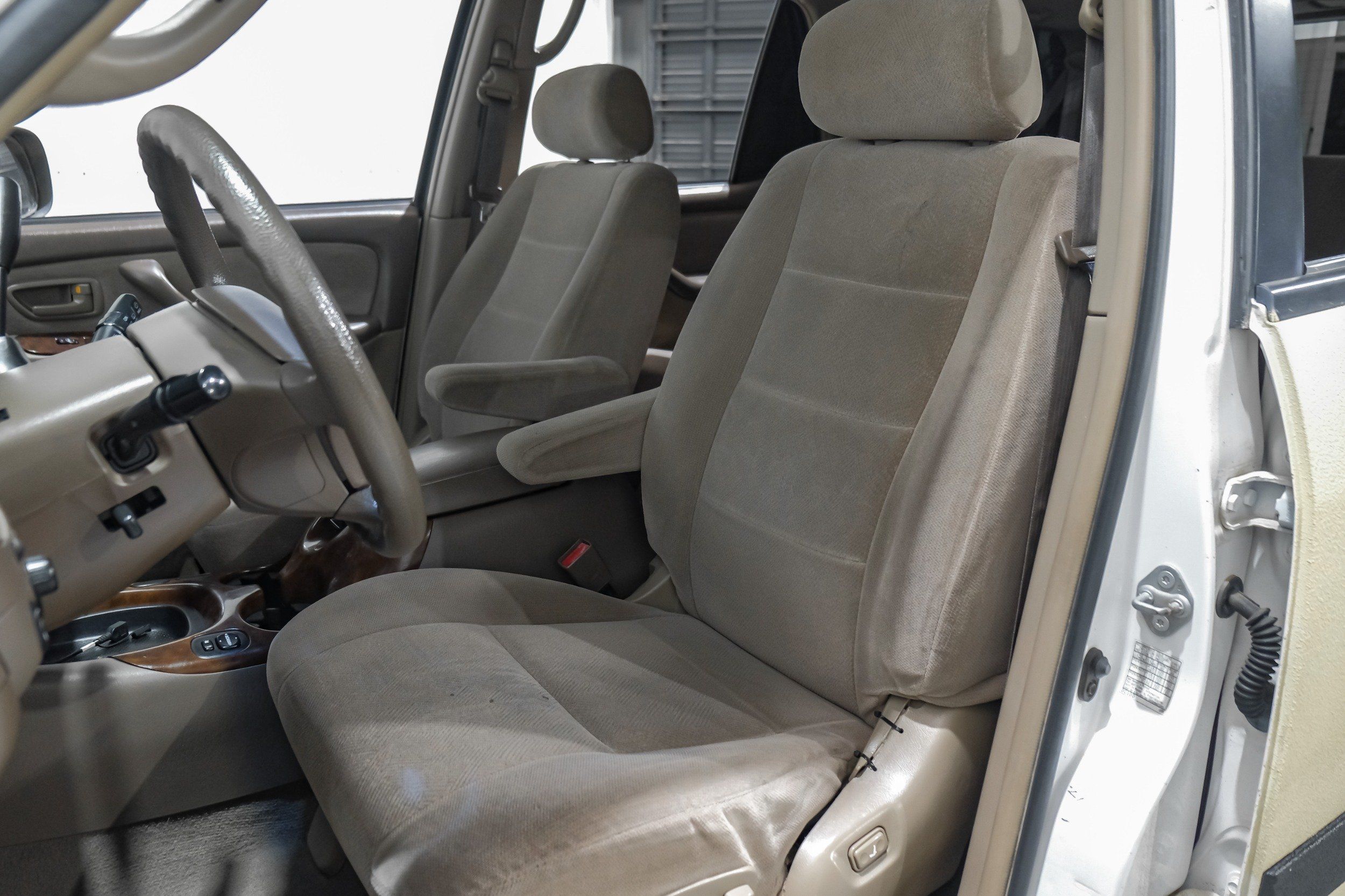 Photo 55 of 2004 Toyota Sequoia Wagon for sale in Katy, TX