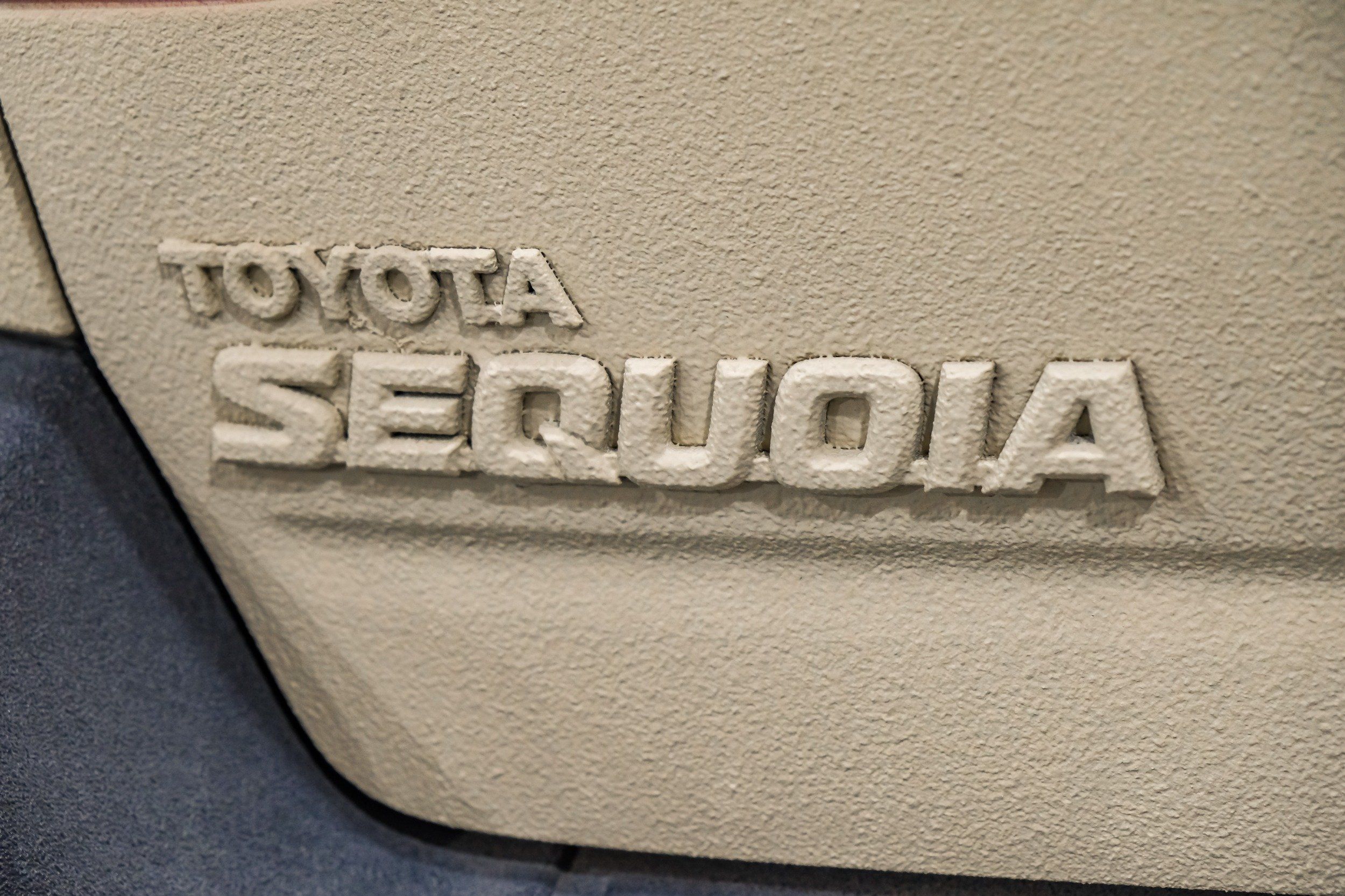 Photo 101 of 2004 Toyota Sequoia Wagon for sale in Katy, TX