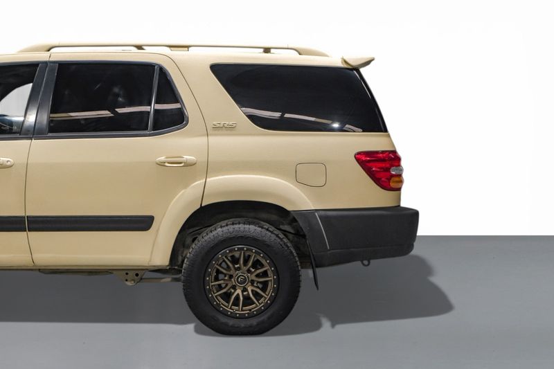 Photo 22 of 2004 Toyota Sequoia Wagon for sale in Katy, TX