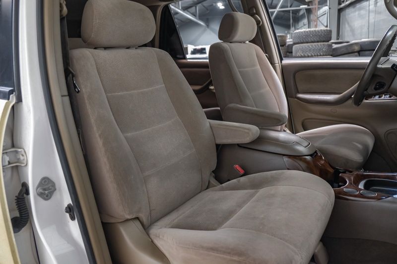 Photo 60 of 2004 Toyota Sequoia Wagon for sale in Katy, TX