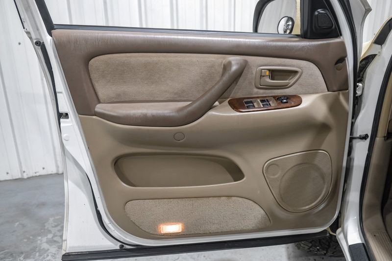 Photo 82 of 2004 Toyota Sequoia Wagon for sale in Katy, TX