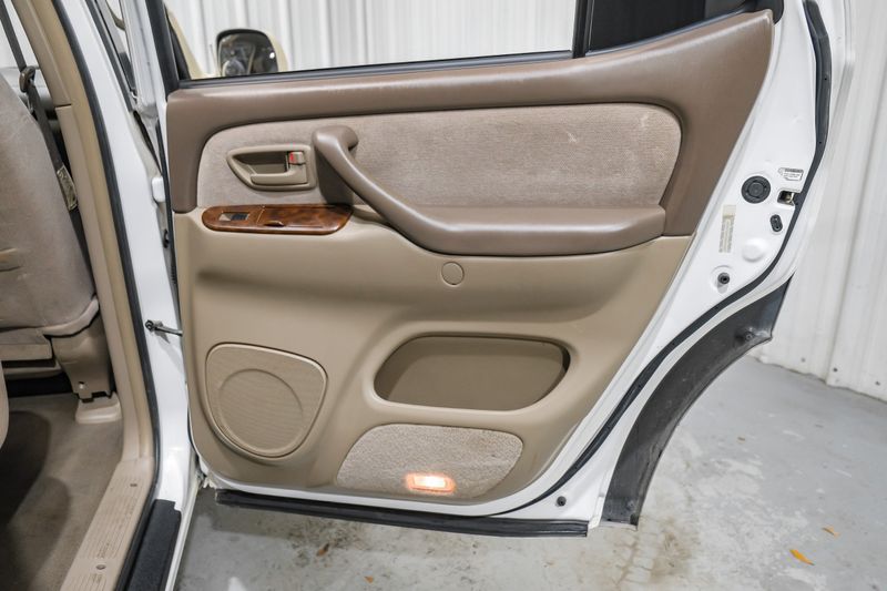 Photo 90 of 2004 Toyota Sequoia Wagon for sale in Katy, TX