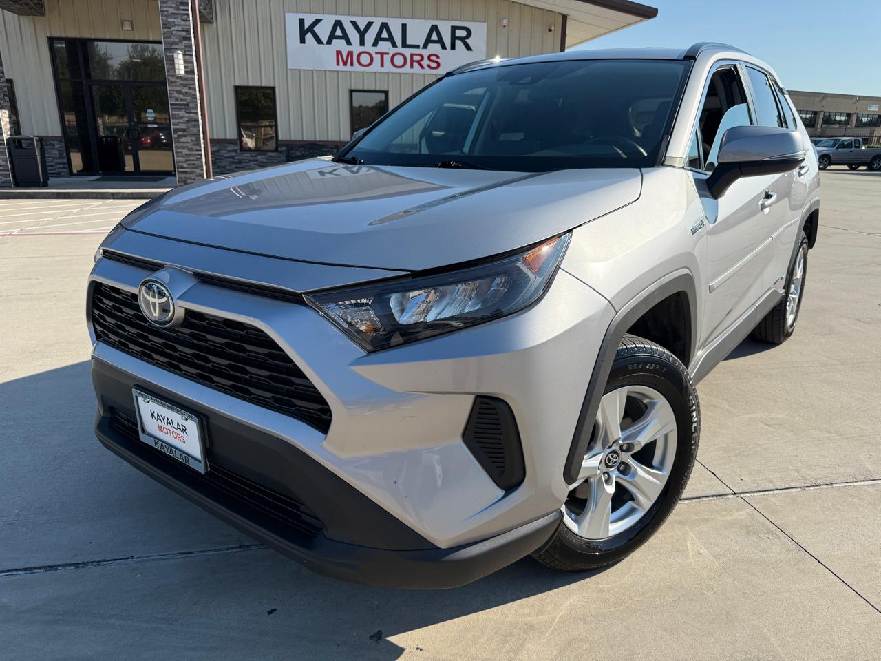 Photo 2 of 2020 Toyota Rav4 LE for sale in Houston, TX