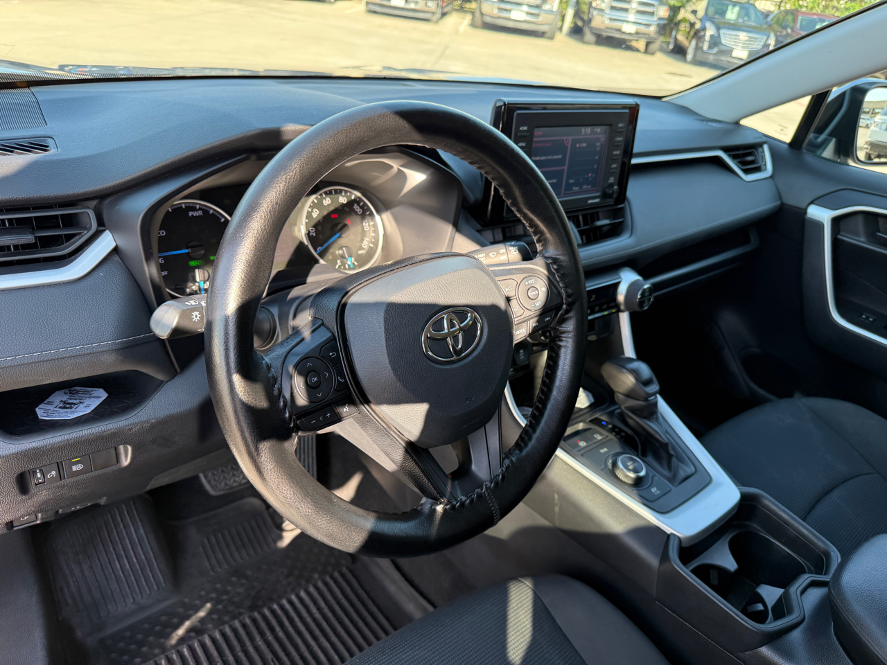 Photo 8 of 2020 Toyota Rav4 LE for sale in Houston, TX