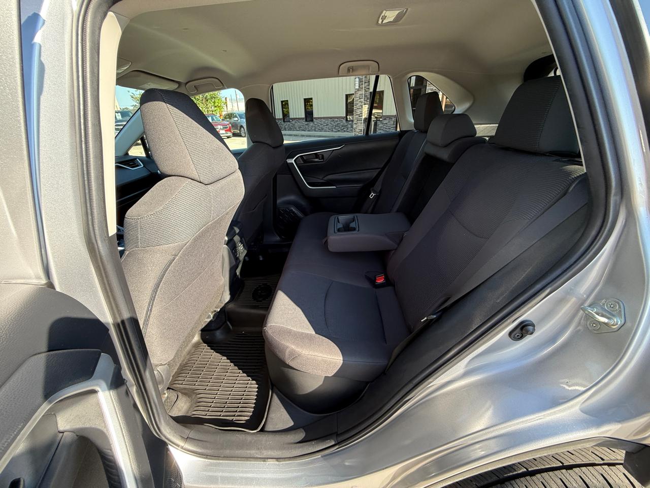 Photo 11 of 2020 Toyota Rav4 LE for sale in Houston, TX
