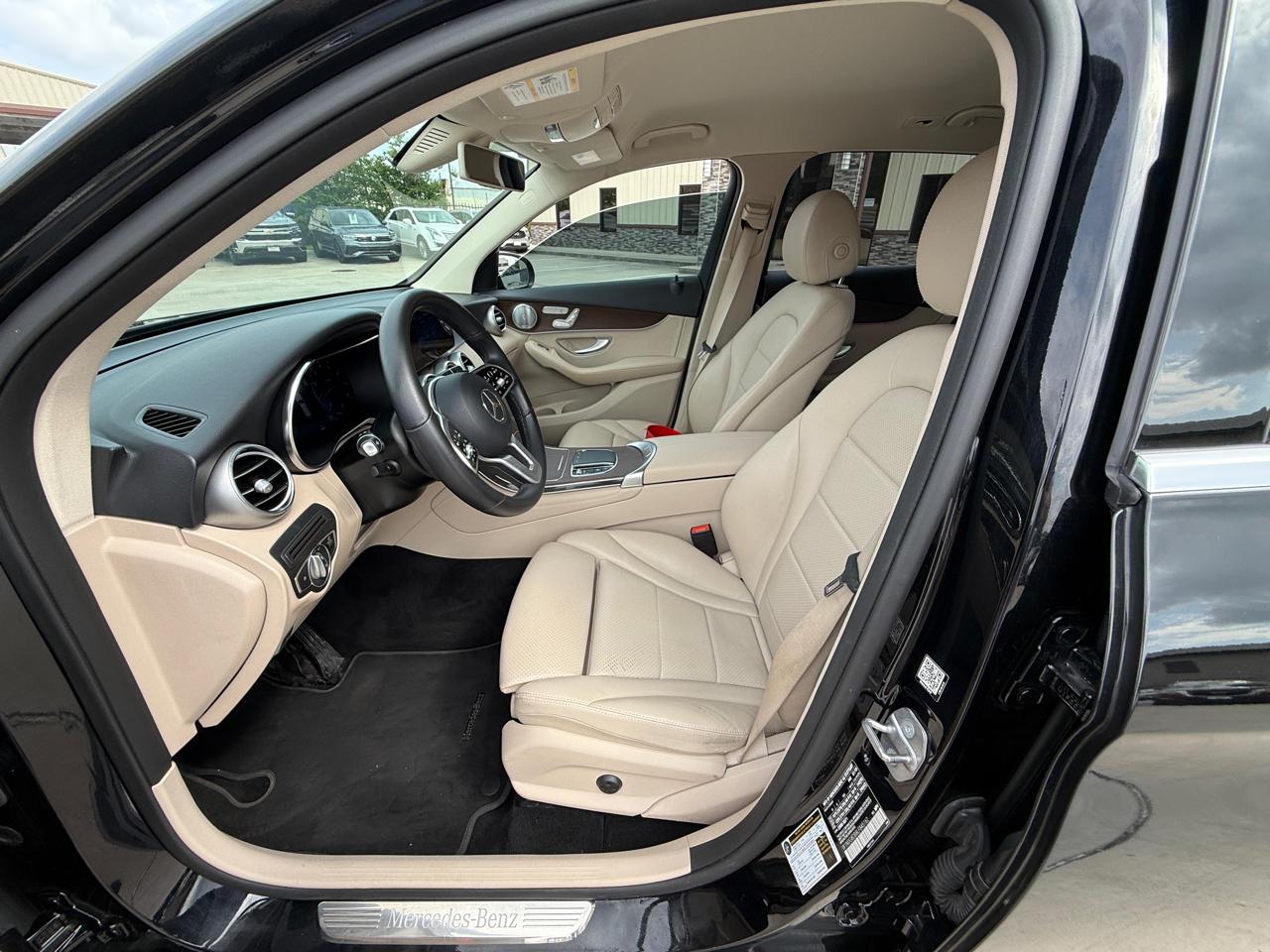 Photo 15 of 2020 Mercedes-Benz Glc-Class Glc300 for sale in Houston, TX